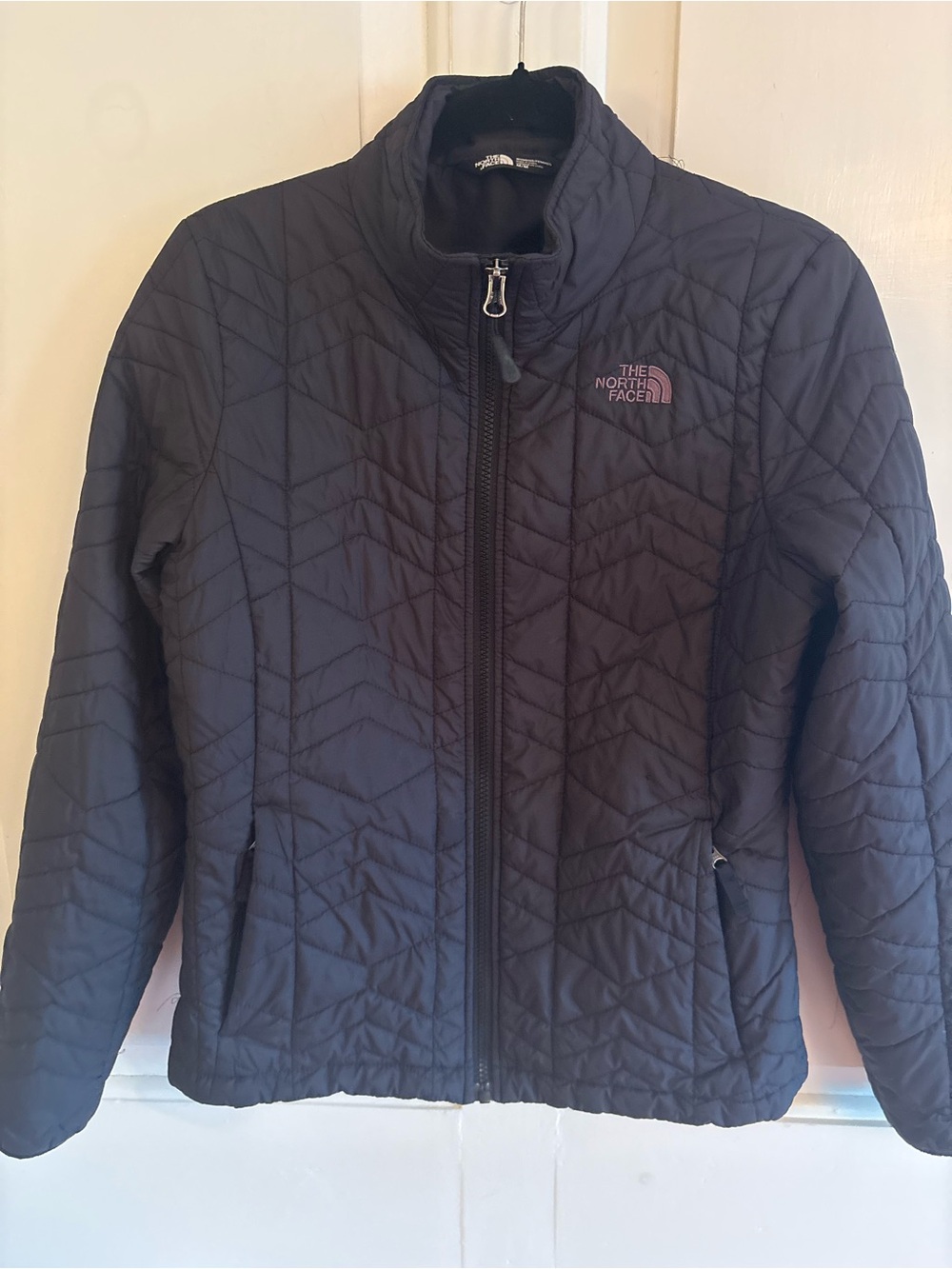 The North Face Womens Bombay Quilted Jacket Full Zip Insulated Black Size Medium